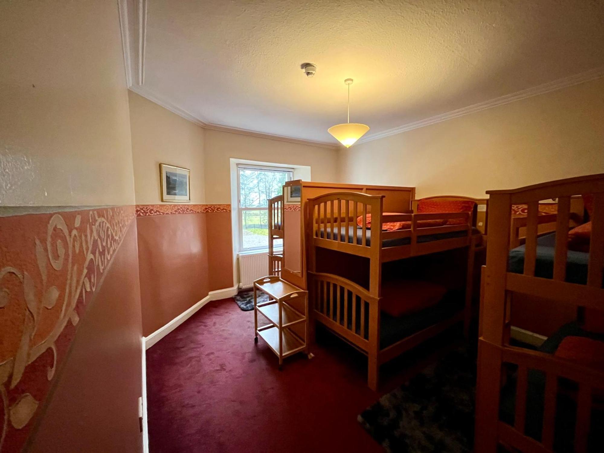 Great Glen Hostel Spean Bridge Extérieur photo