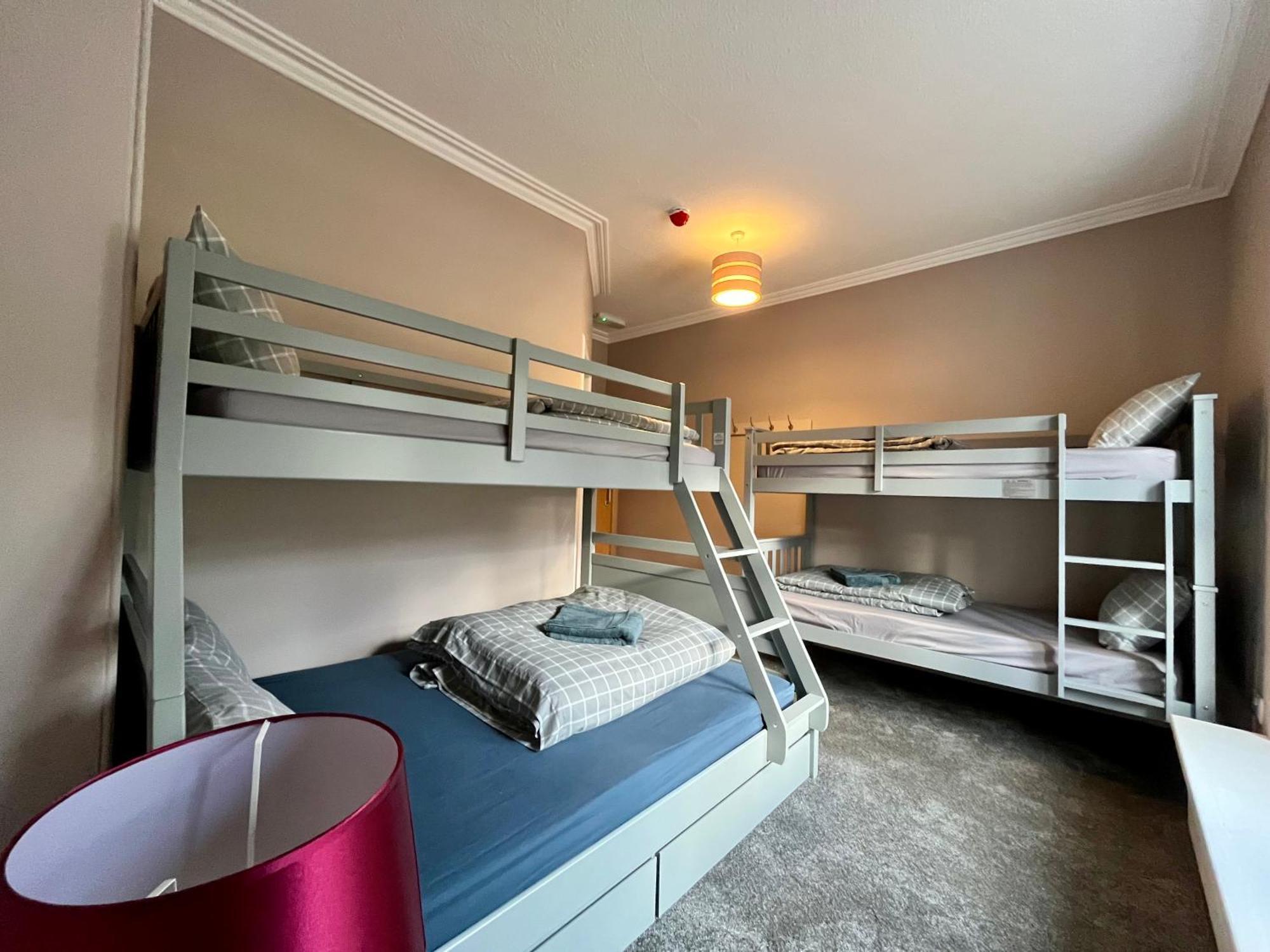 Great Glen Hostel Spean Bridge Extérieur photo