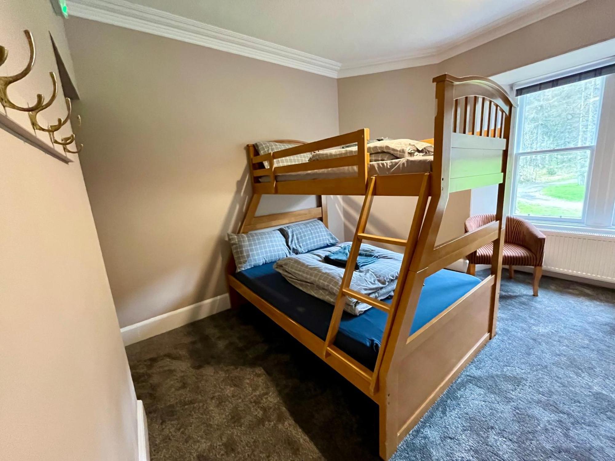 Great Glen Hostel Spean Bridge Extérieur photo