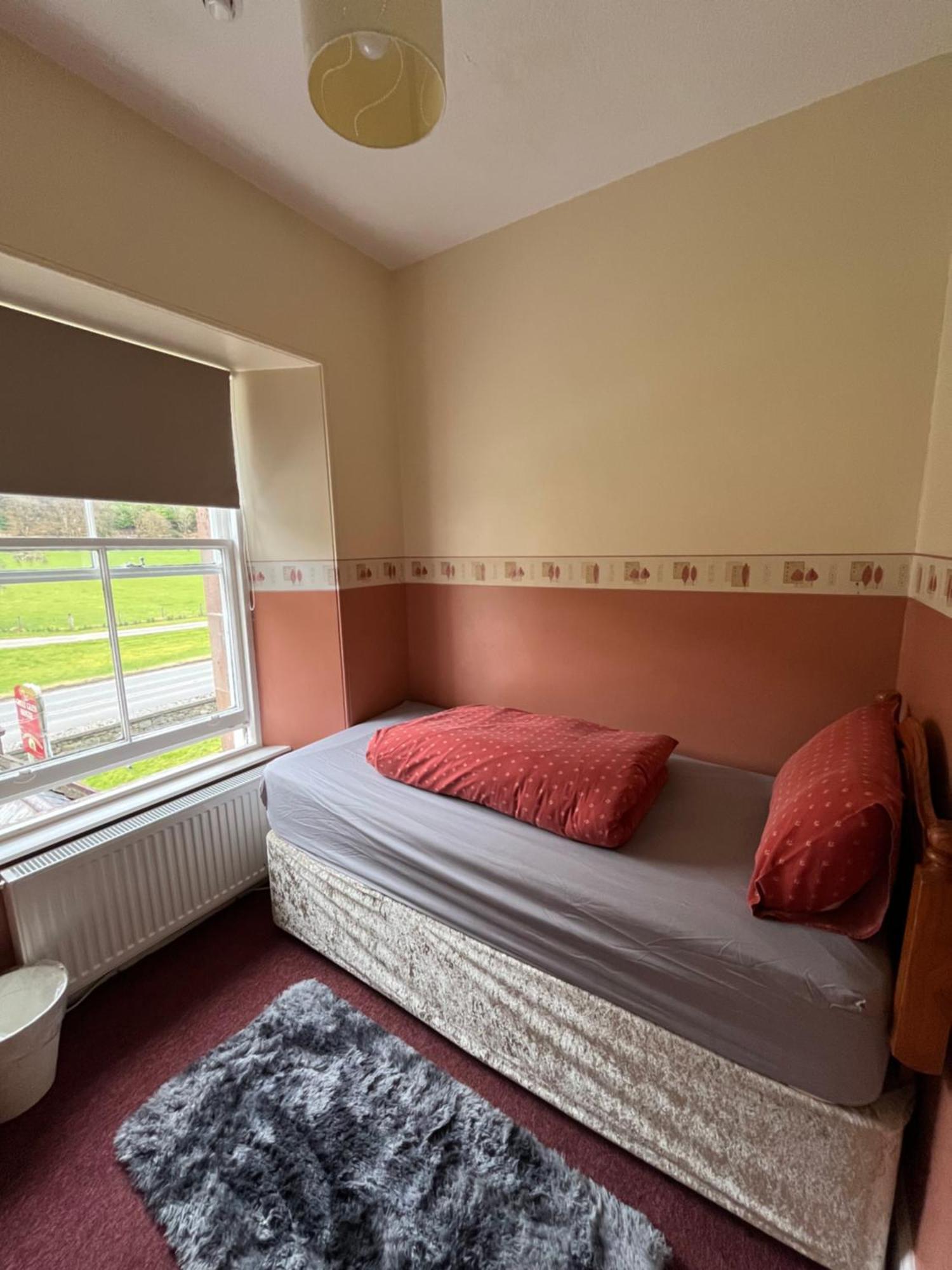 Great Glen Hostel Spean Bridge Extérieur photo